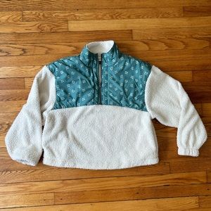 Universal Thread Womens Half Zip Pullover, Cream and Green, Size Large